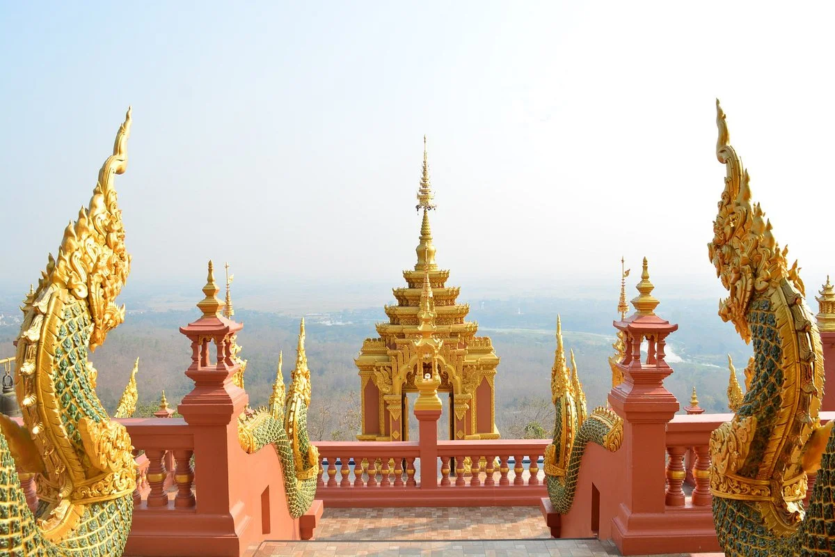 Wat Tham Pra That Charoen