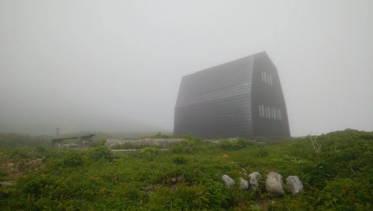 Mt. Eburisashi Shelter