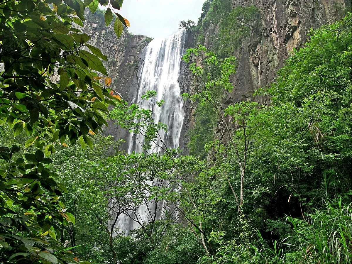 Wenzhou Baichuan Waterfall