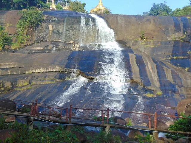Zin Kyaik Waterfall