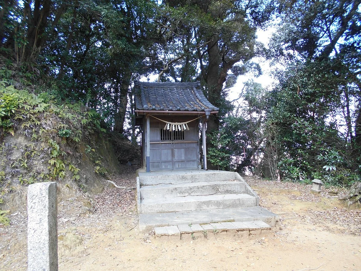 Ikuza Shrine