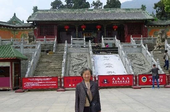 Bao'en Temple of Meishan