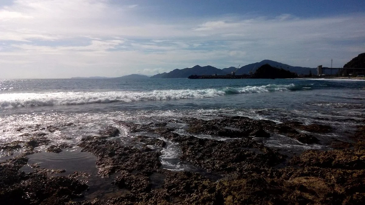 Lhoknga Beach