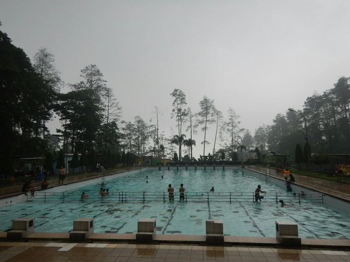 Padusan Hot Springs