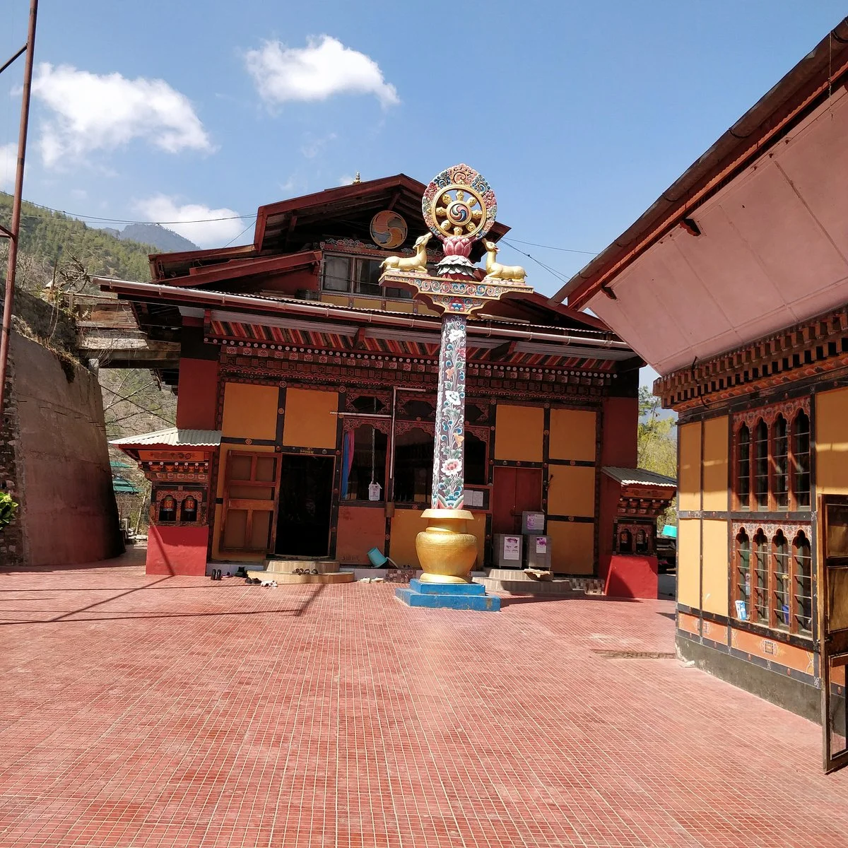 Thangthong Dewachen Nunnery