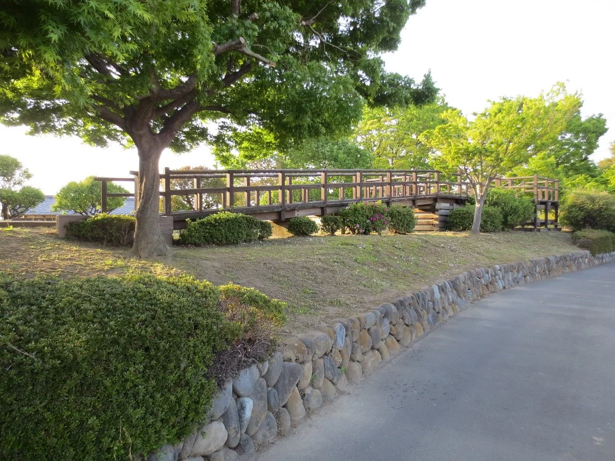 Ishidazutsumi Historic Park
