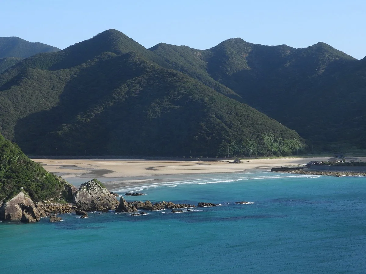 Tontomari Beach