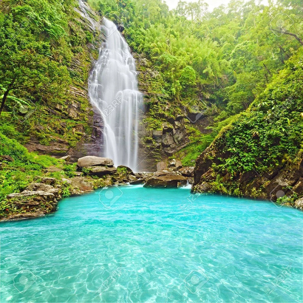 Khe Kem Waterfall