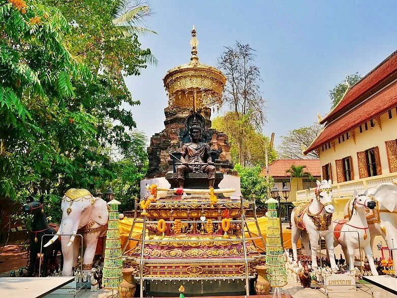 Wat Doi Ngam Muang