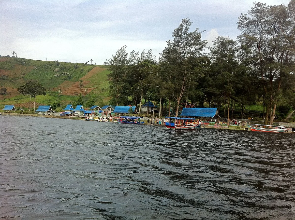 Mas Harun Bestari Lake