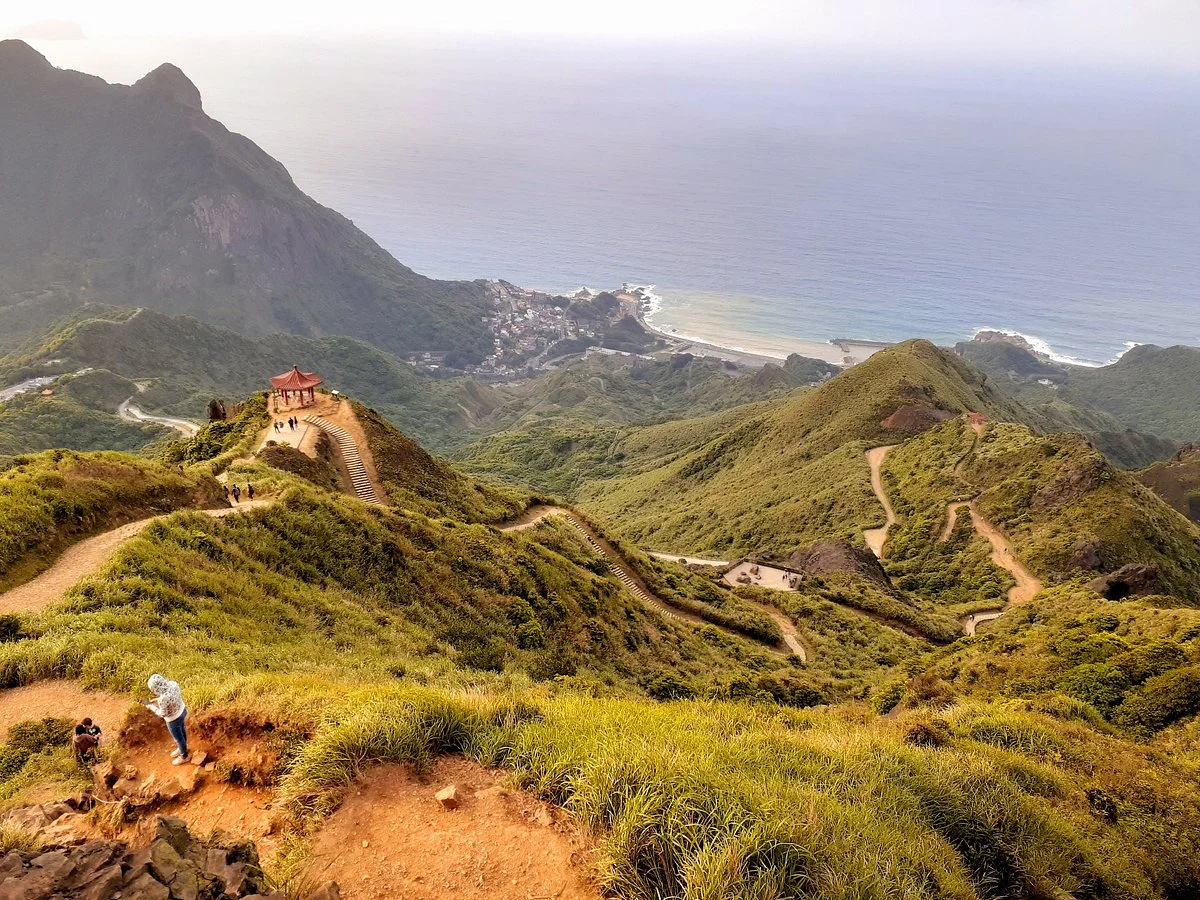 Wuer Chahu Shan/Teapot Mountain