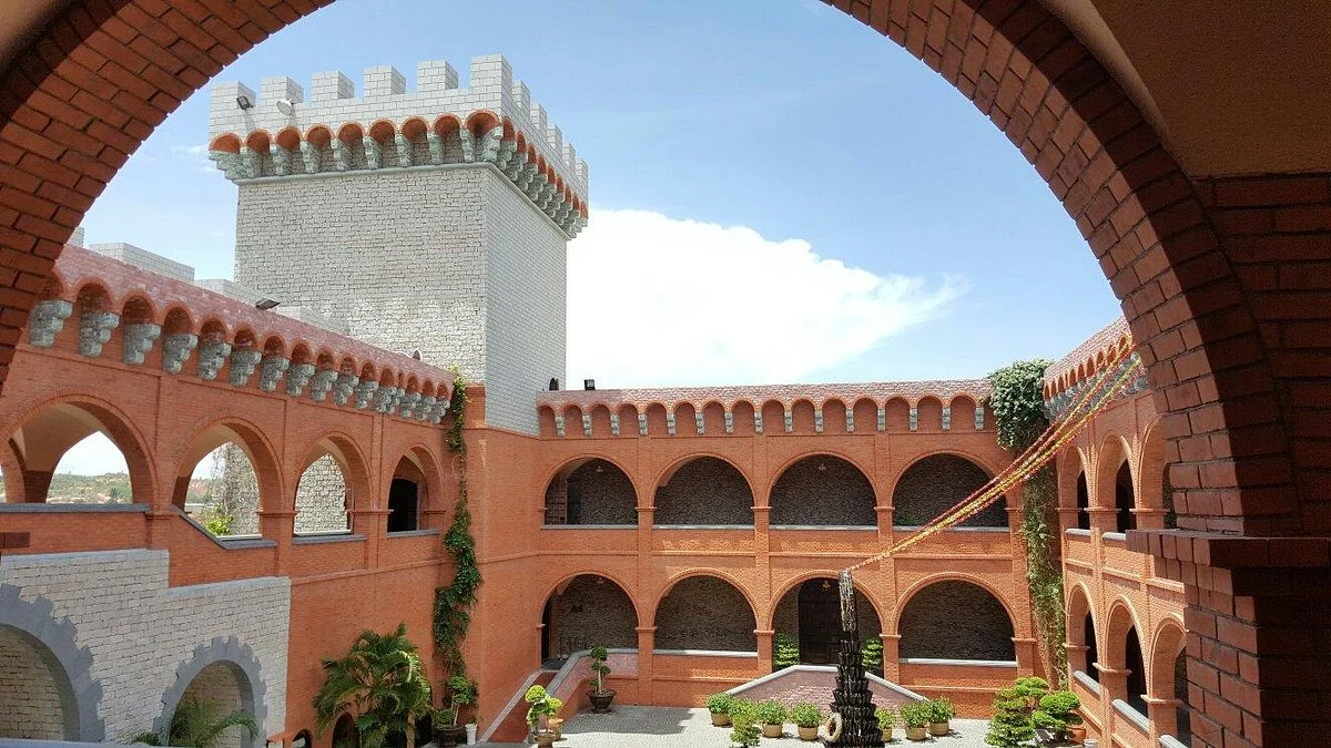 RD Wine Castle