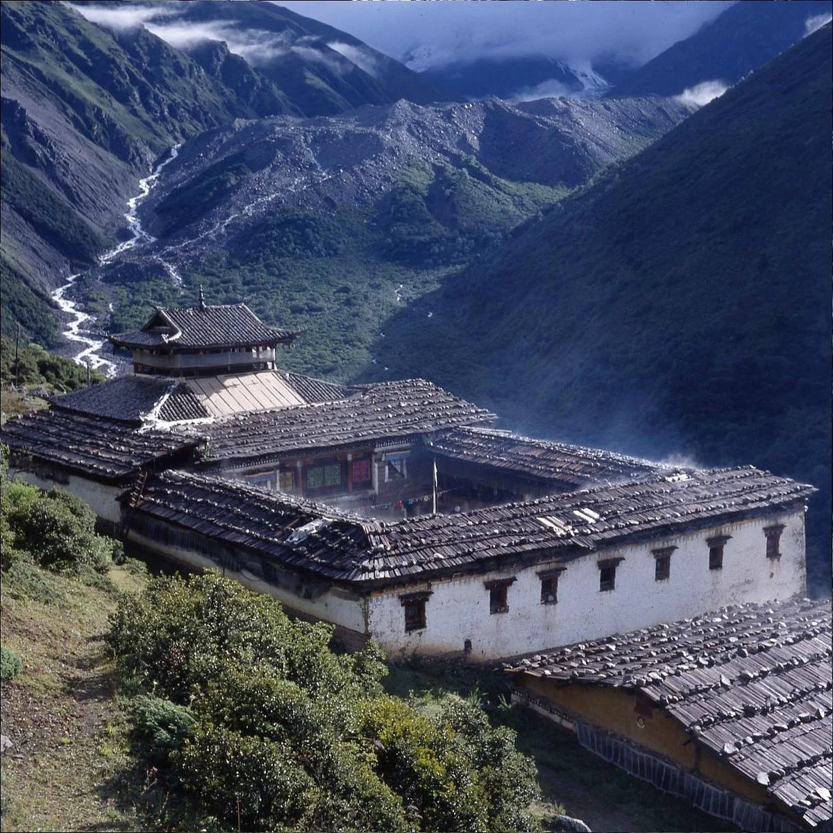 Gongga Temple
