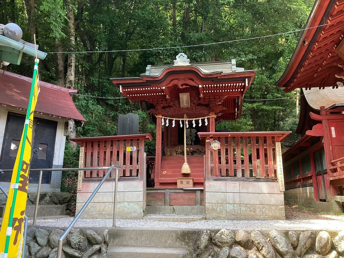 Hijiri Shrine