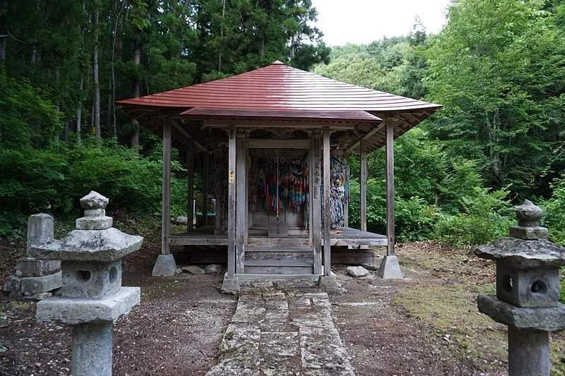 Senkoji Kannondo Hall in Shionohara