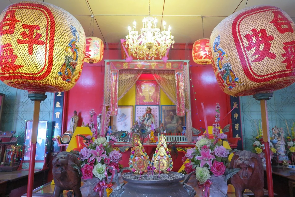 Saan Chao Pho Laolek