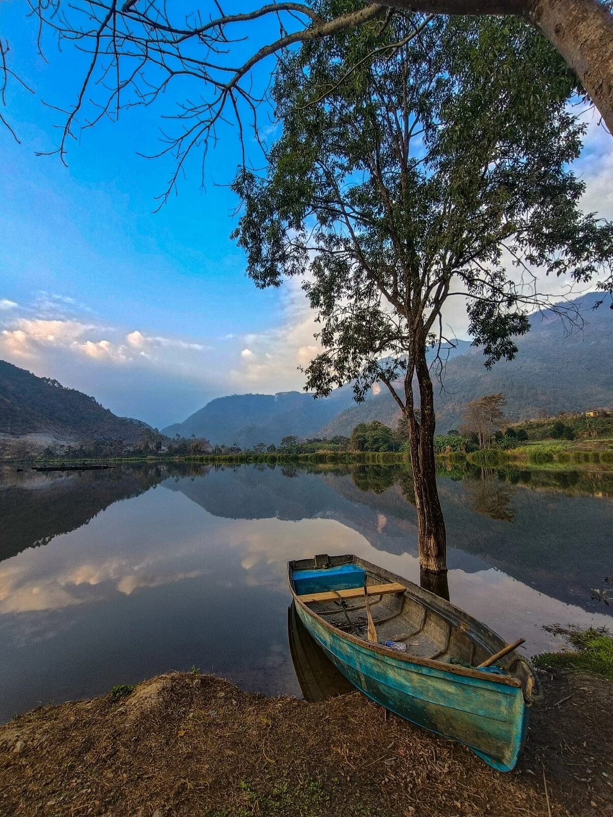 Shilloi Lake
