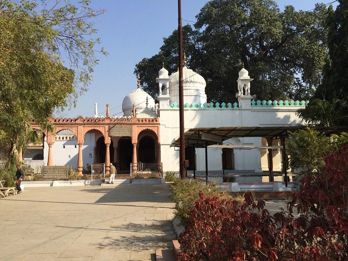 Dargah Baba Shah Muzafir