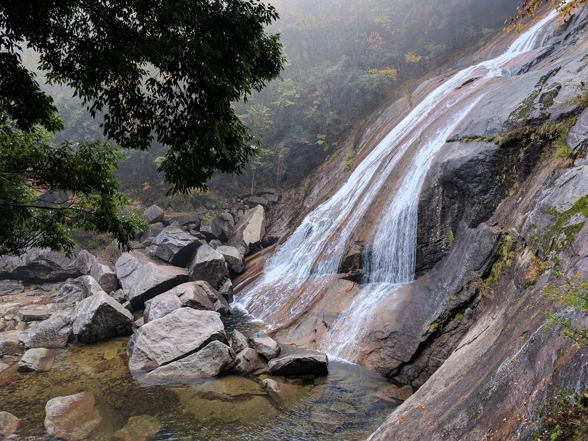 Eighteen Moon Lake