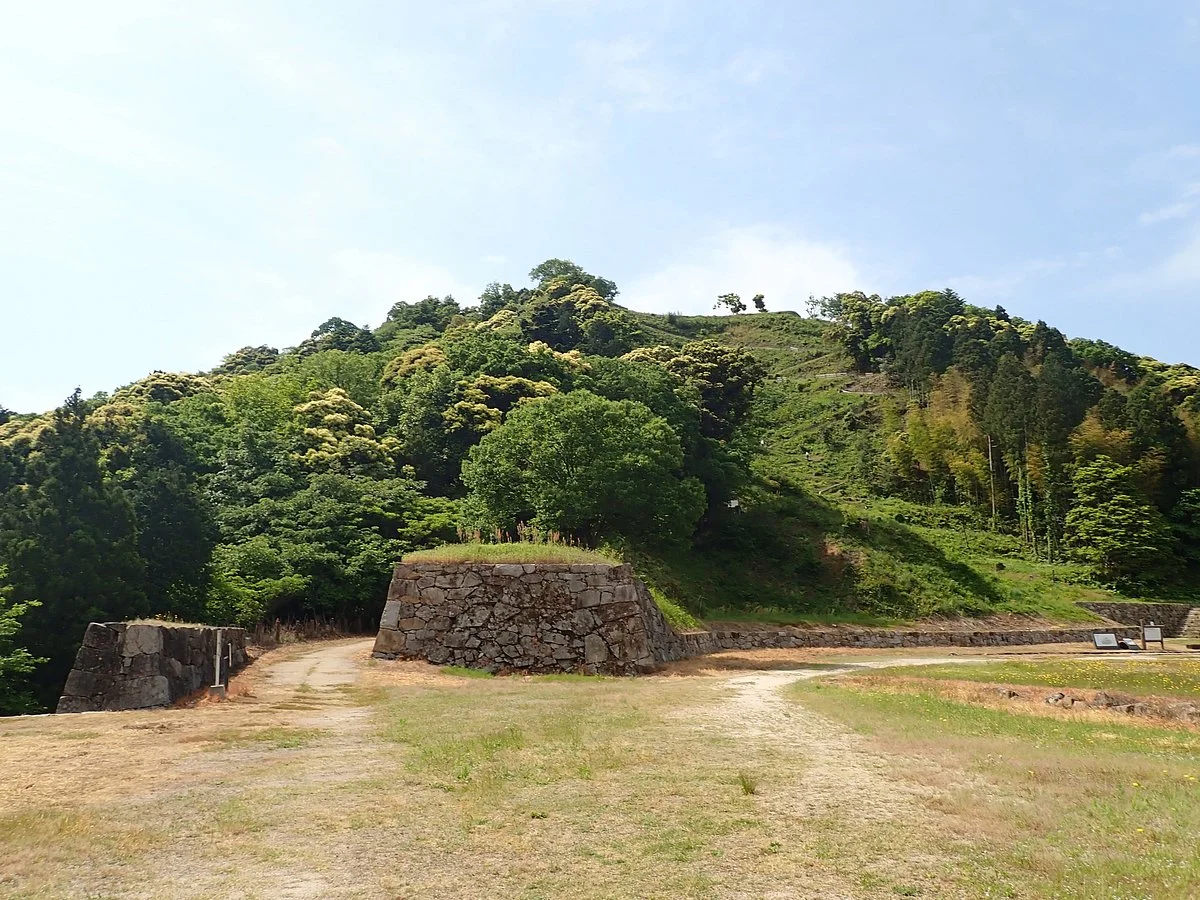 Yamanaka Palace Remains