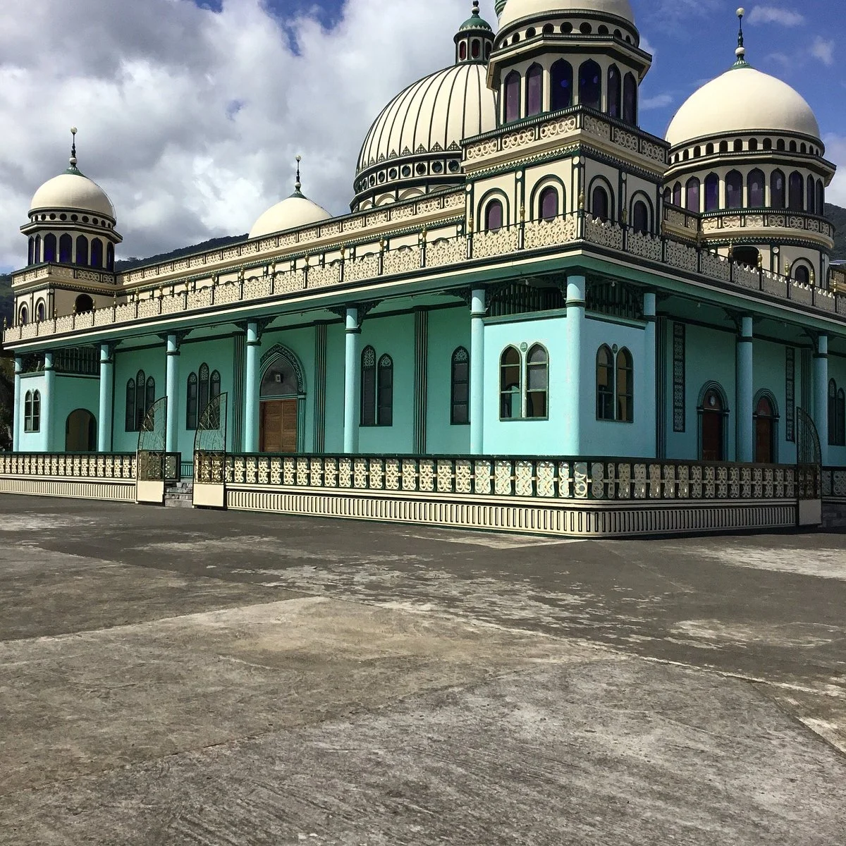 Bacolod Grande Mosque