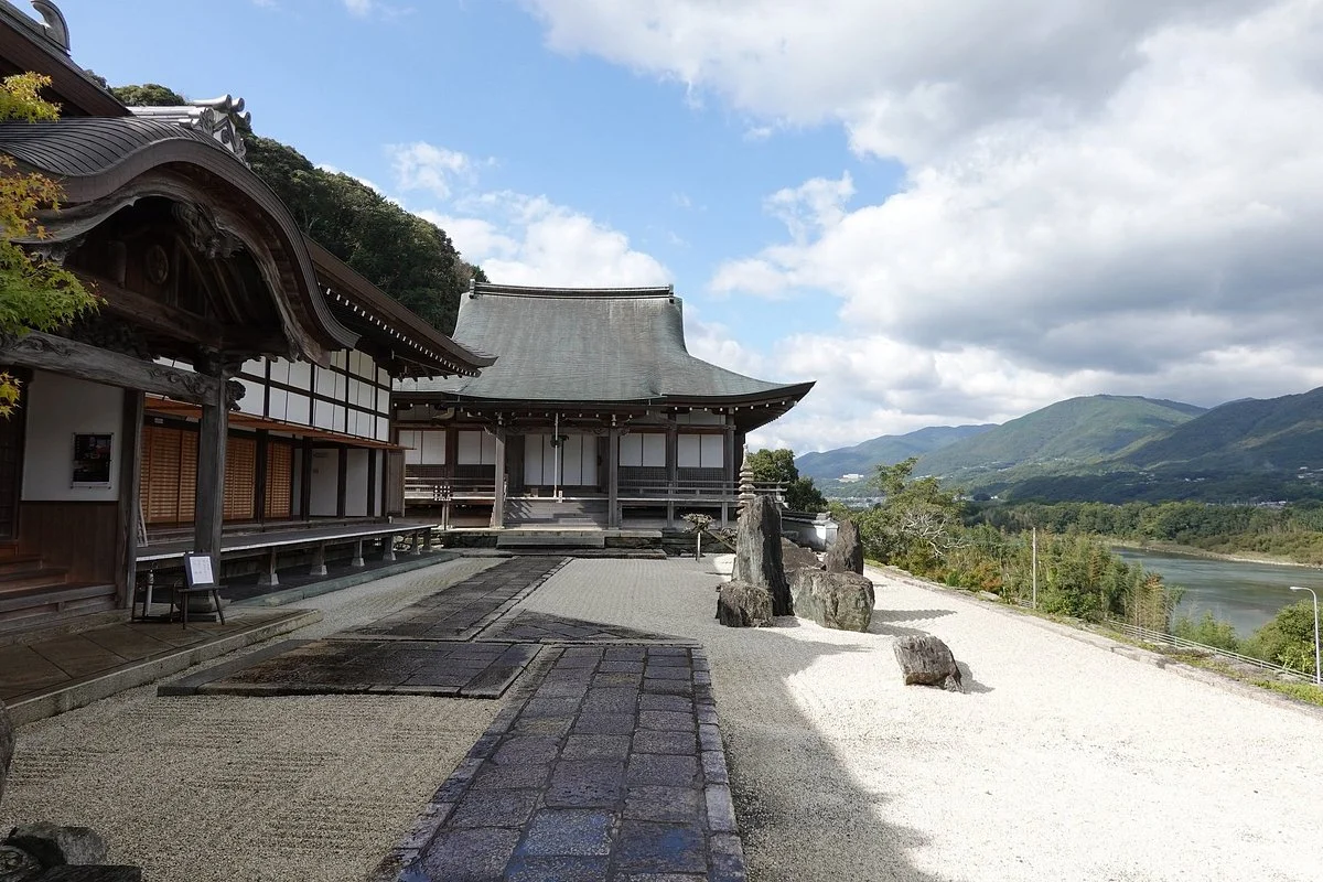 Honrakuji Temple