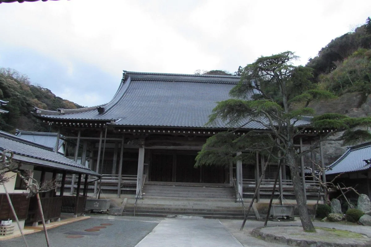Sairakuji Temple