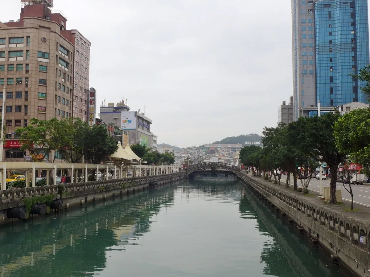 Keelung 12 Zodiac Bridge