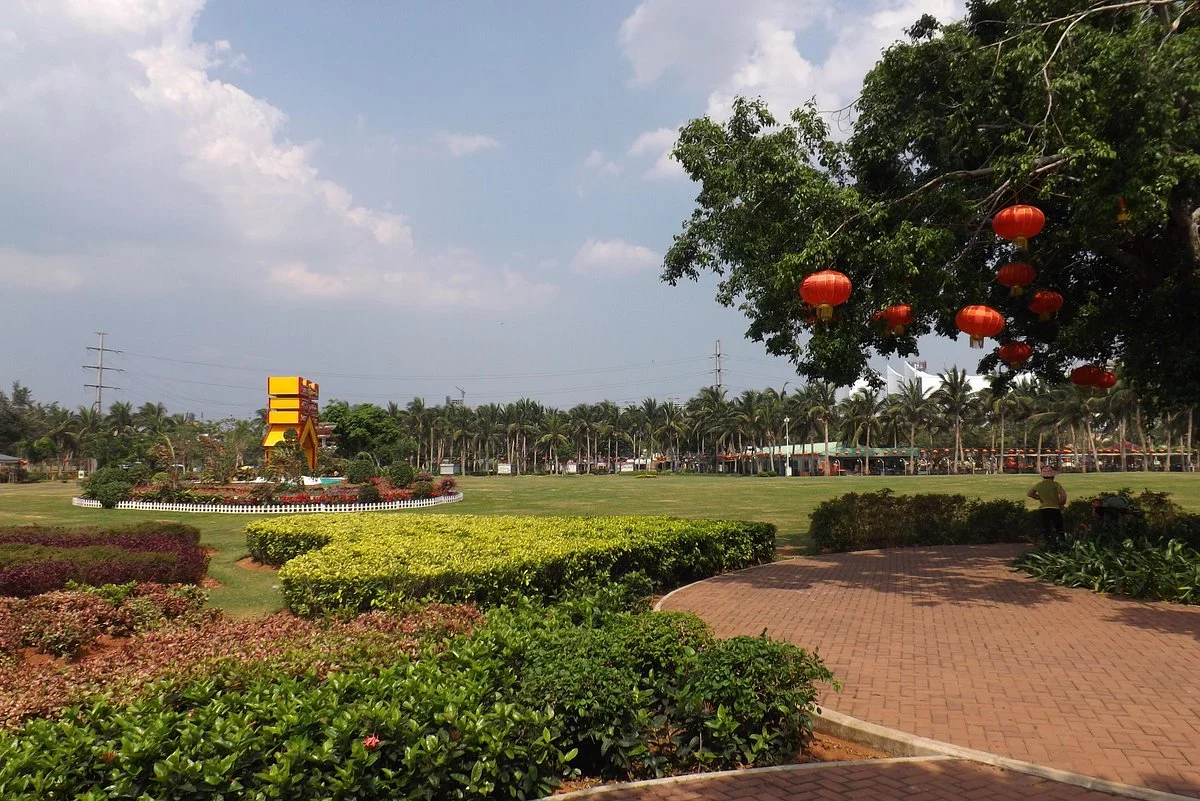 Haikou Jinjiuling Park