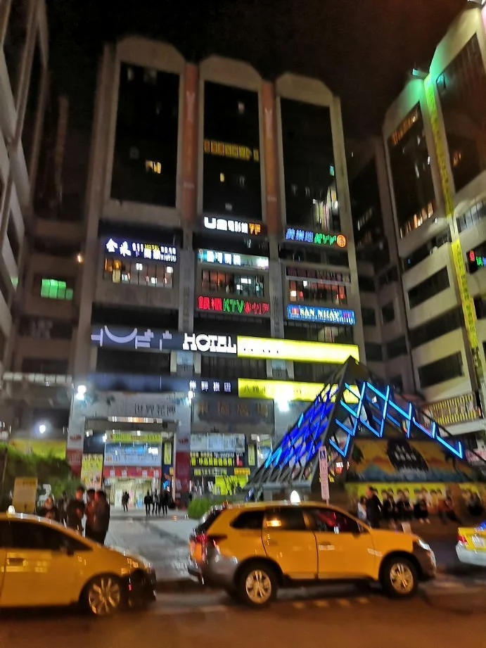 Aseaw Square