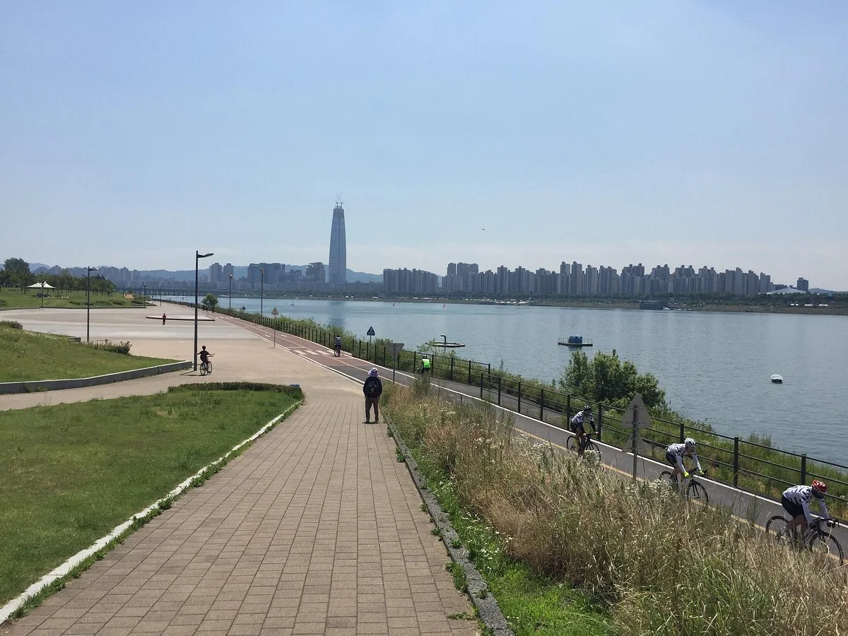 Ttukseom Hangang Park