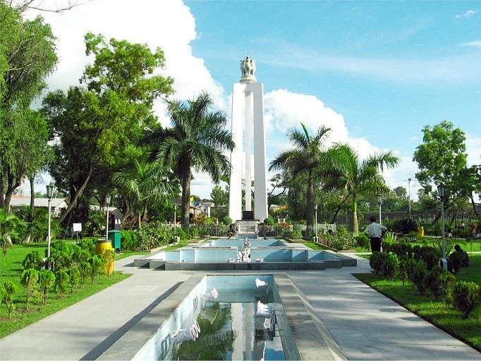 Shaheed Minar