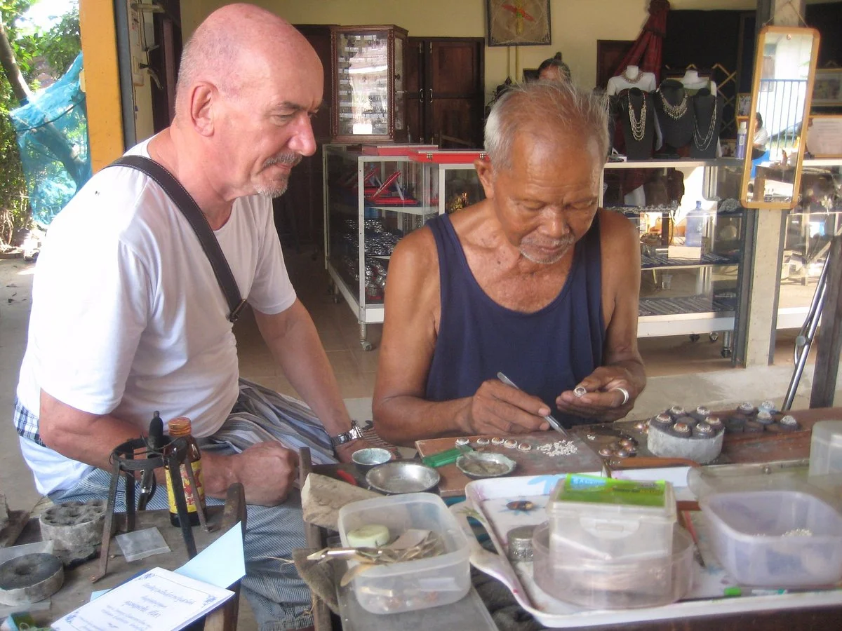 Khwao Sinarin Handicraft Village
