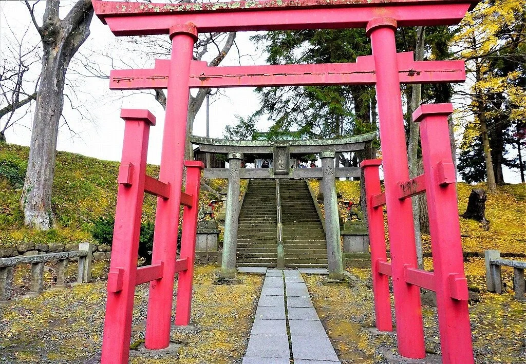 Tsurugajo Inari Shrine