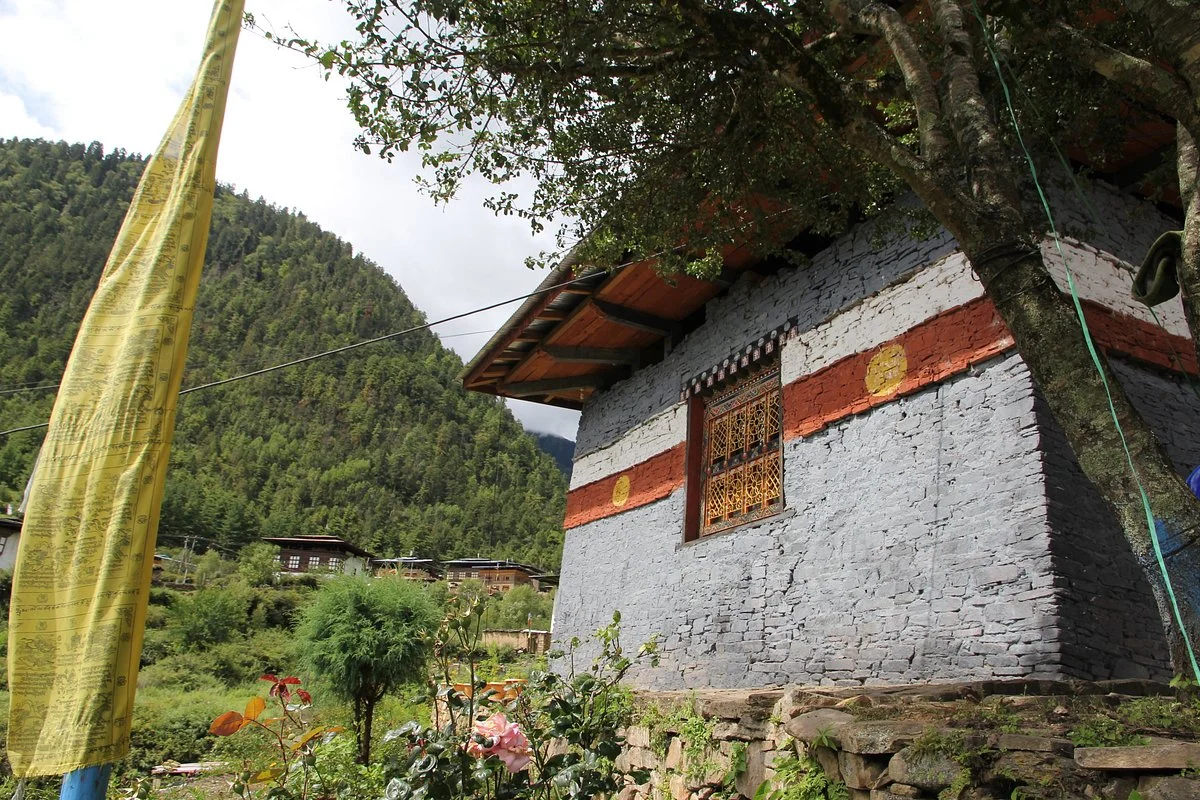 Lhakhang Nagpo