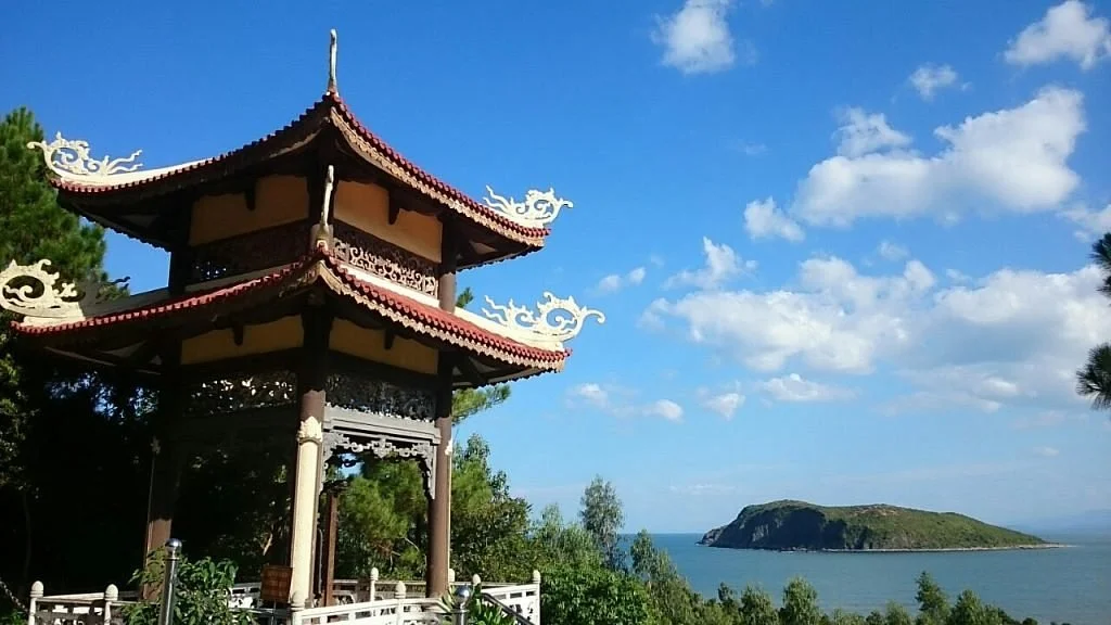 Vung Chua - Dao Yen