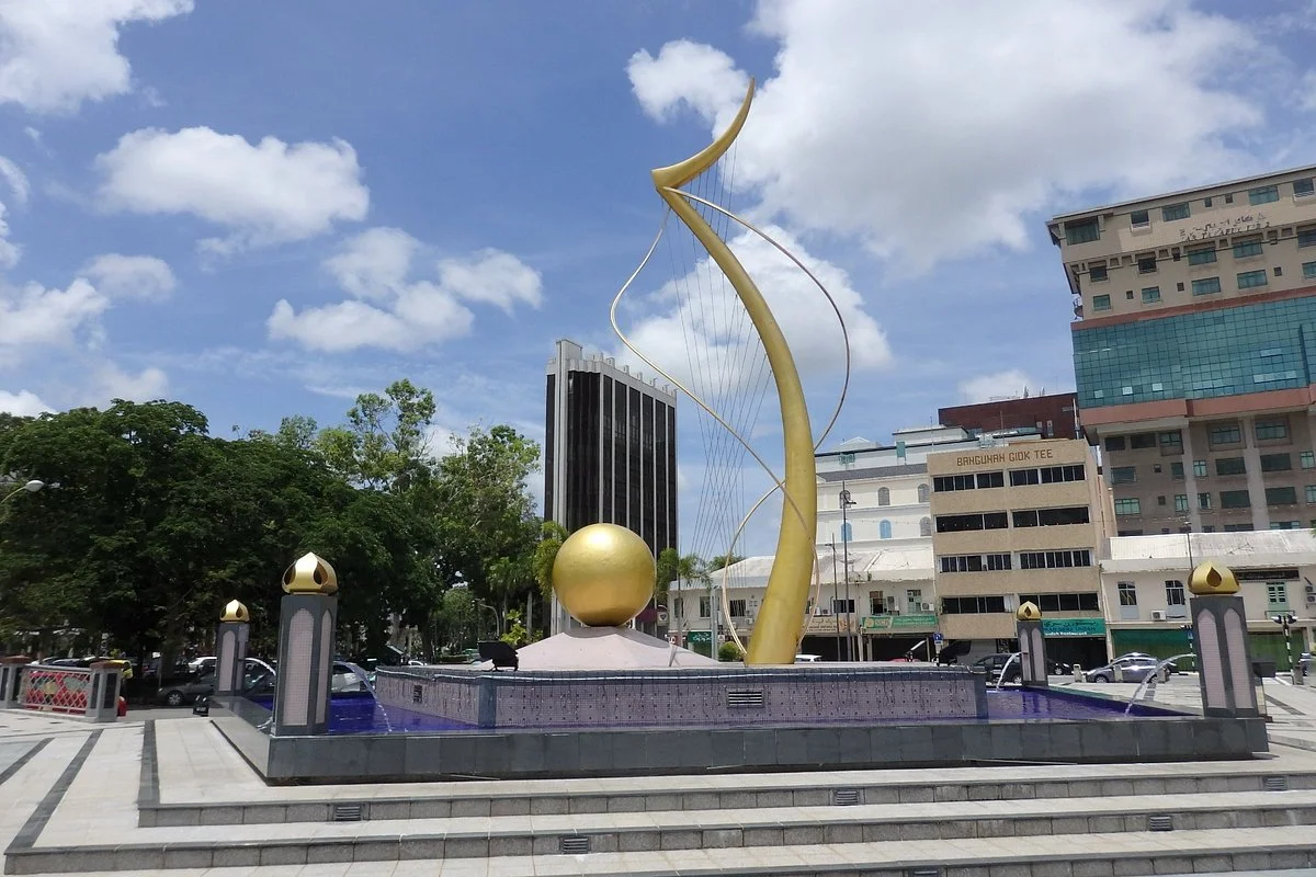 Mercu Dirgahayu 60