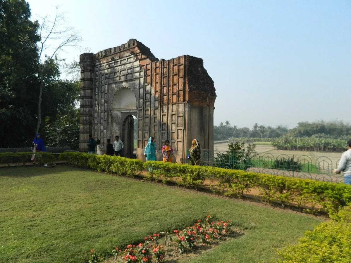 Tomb of Azimunnisa Begum