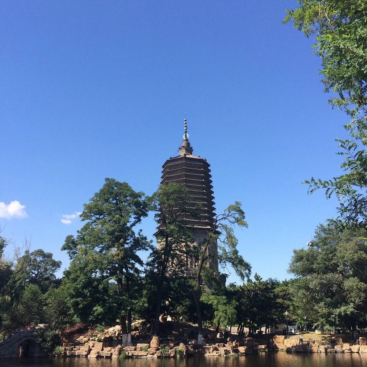 Liaoyang White Tower Park