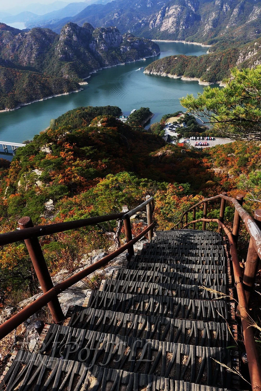 Jebibong Peak