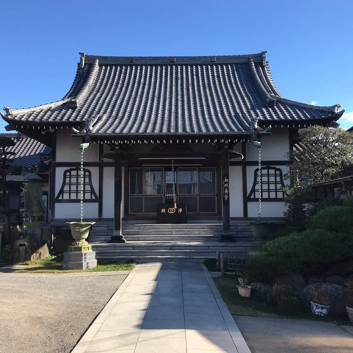 Emmyo-in Temple