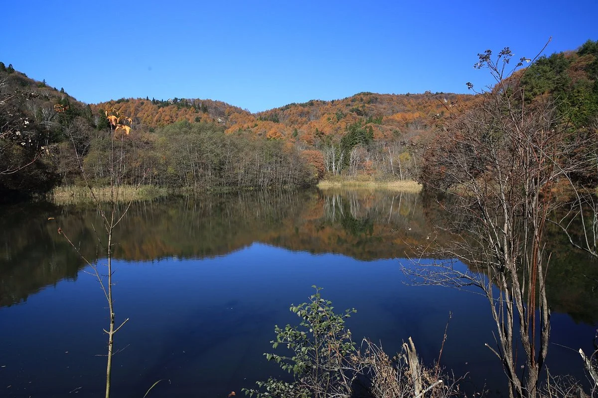 Suzuran Lake