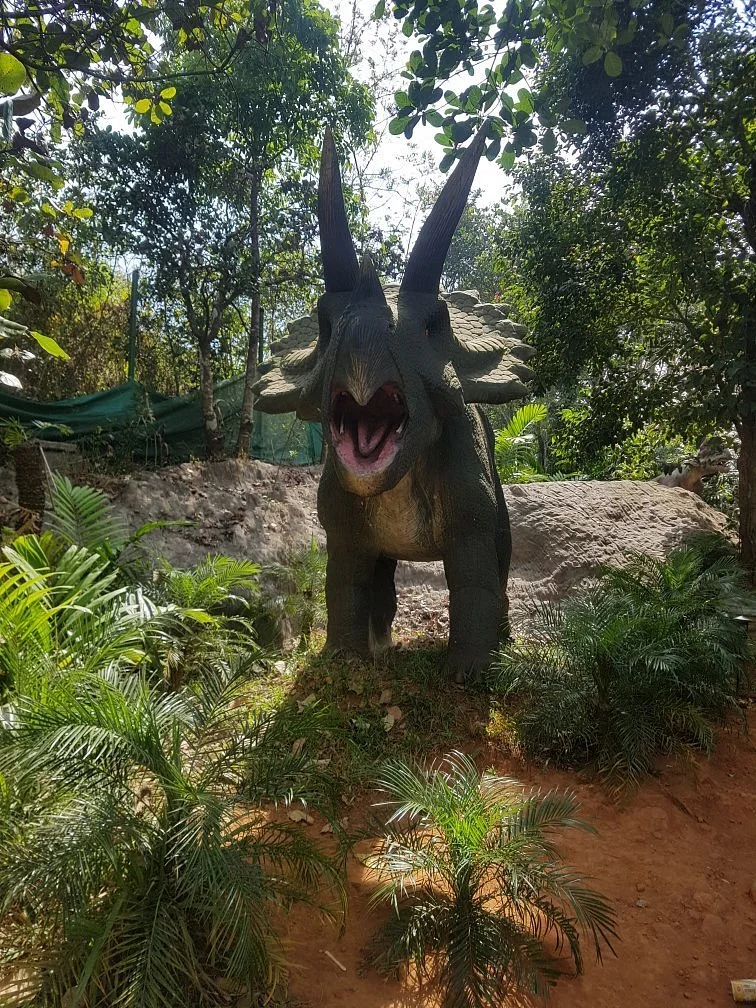E3 Theme Parks