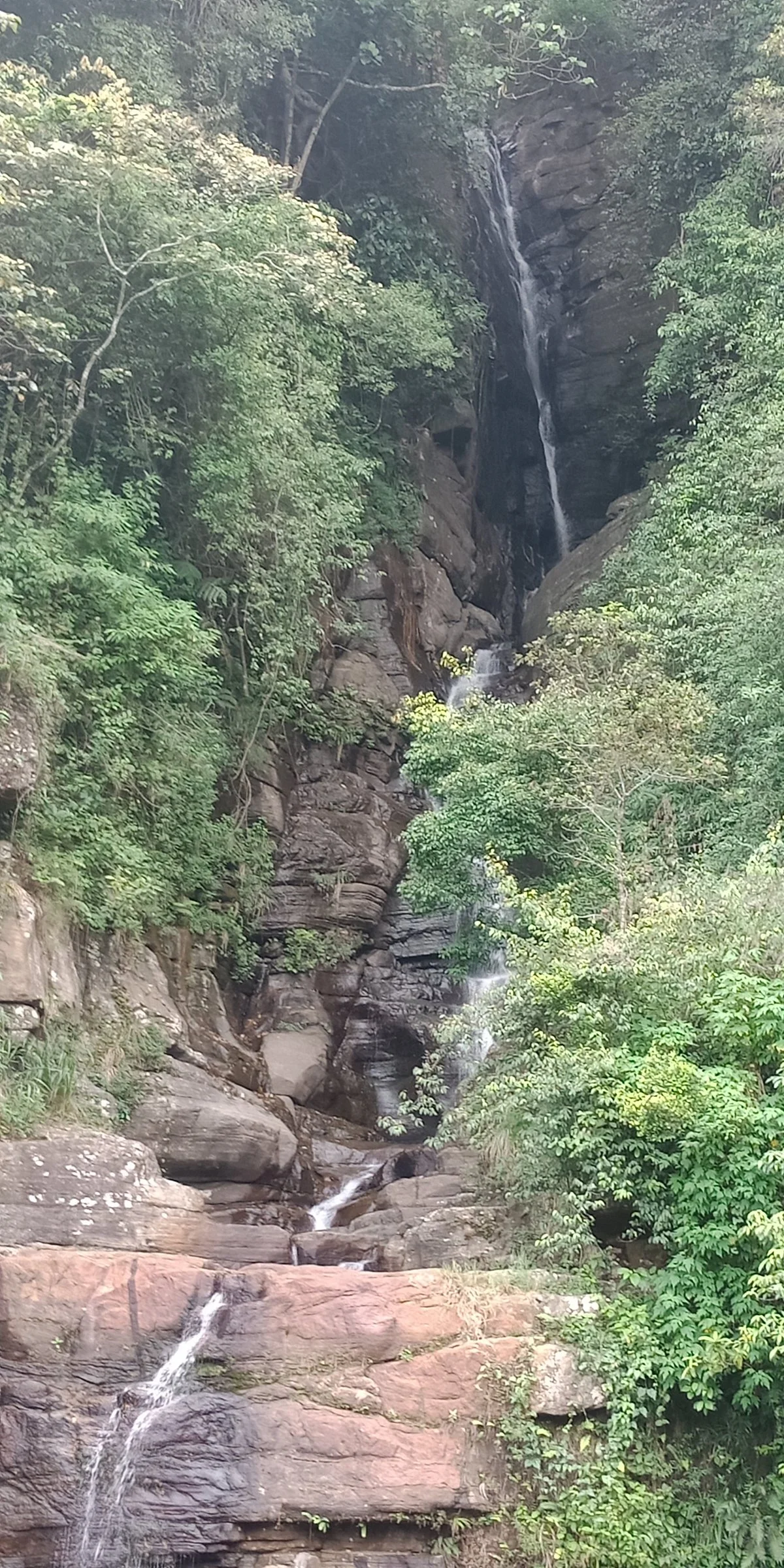 Saree Ella Waterfall