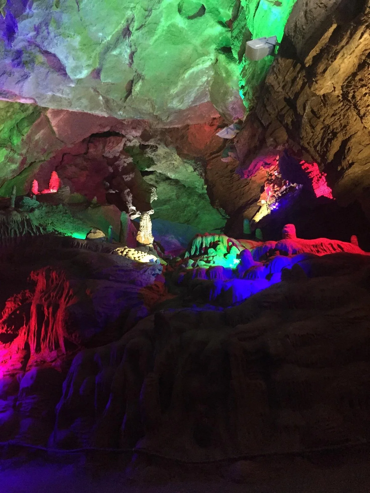 Longmigong Karst Cave