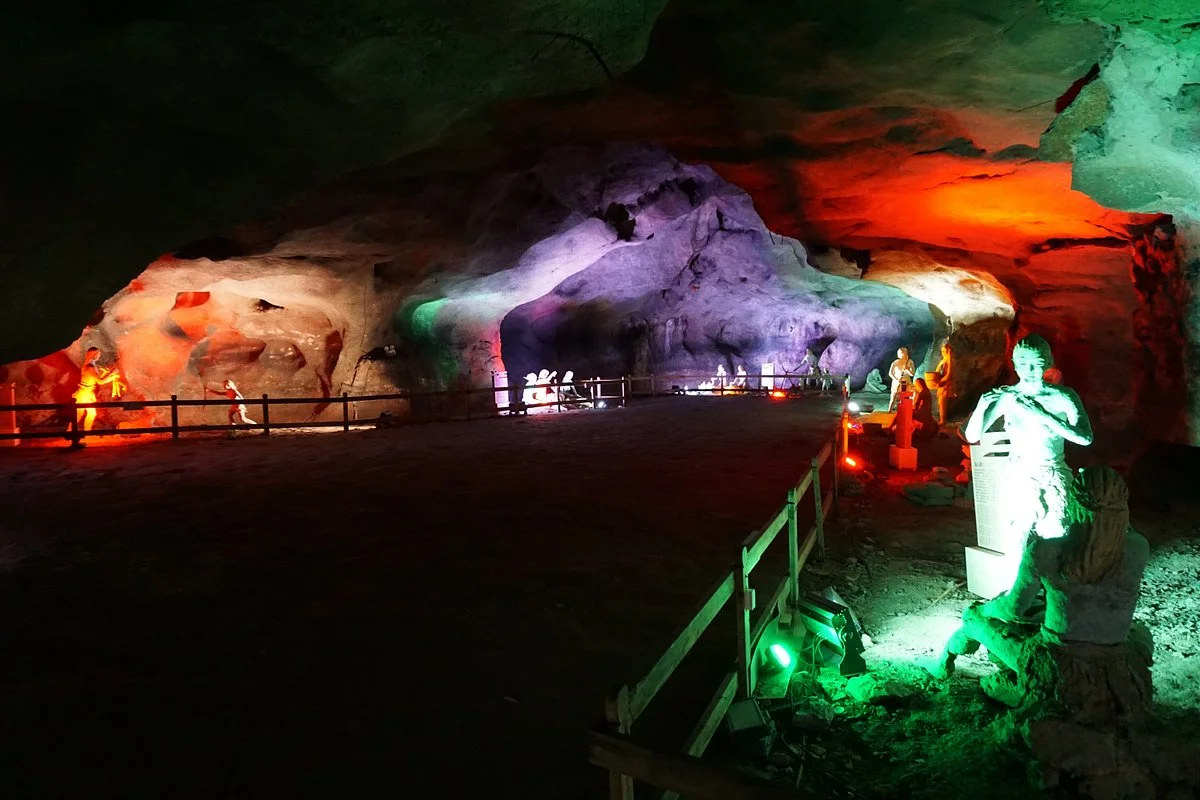 Diaotonghuan Ancient Ruins of Fairy Cave