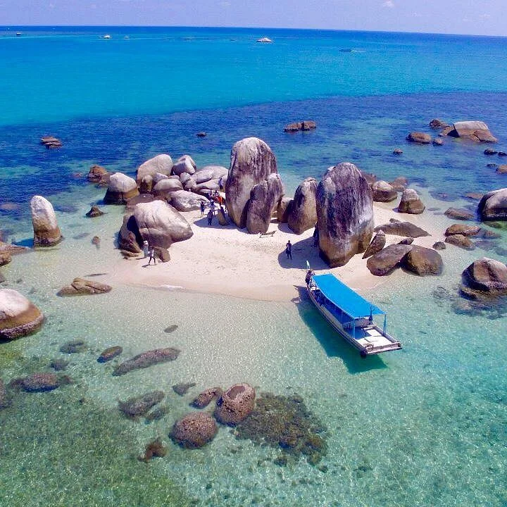 Batu Berlayar Island