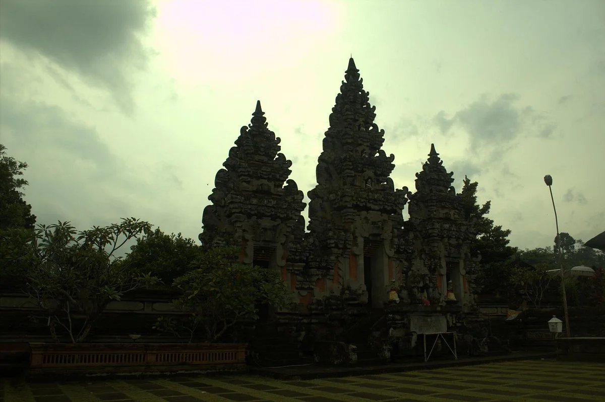 Pura Mandara Giri Semeru Agung