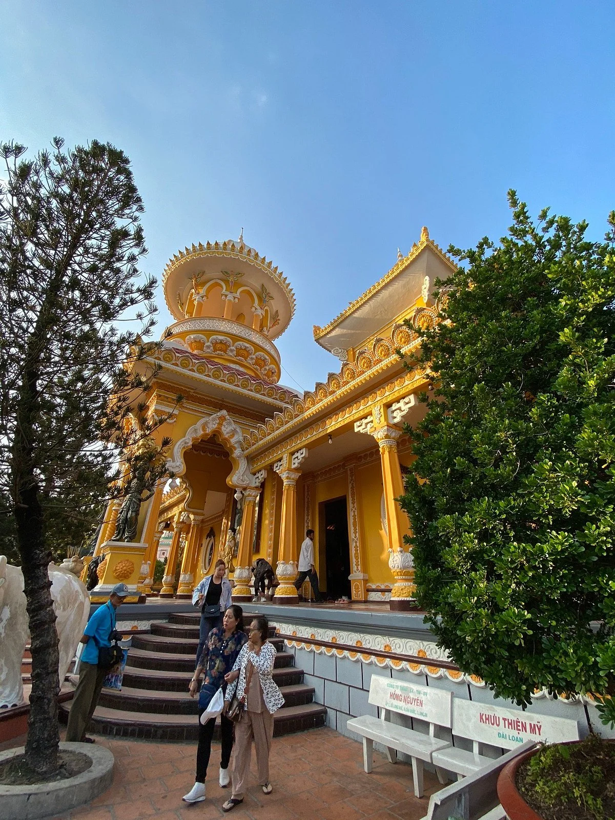 Tay An Temple