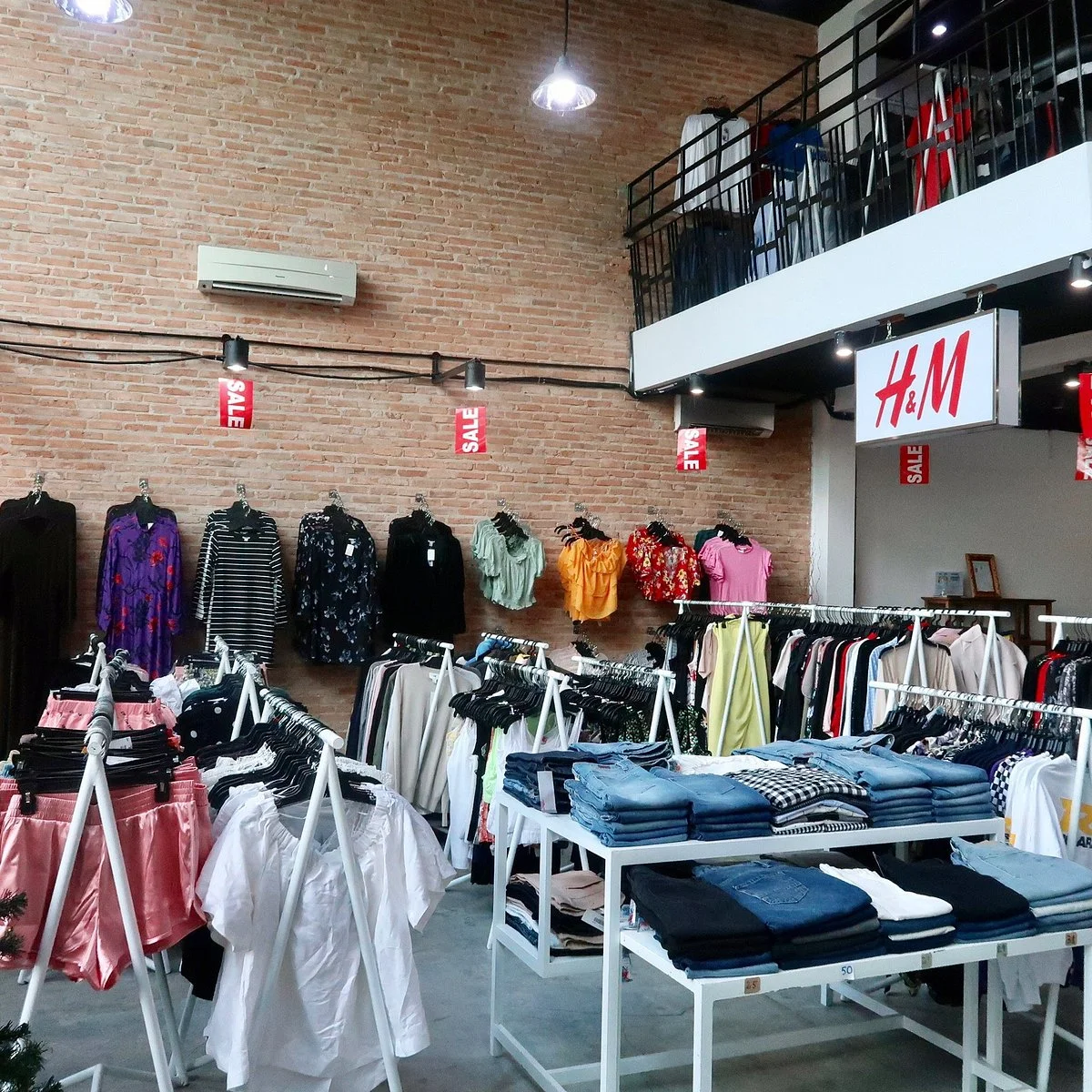 The Closeout Factory Outlet